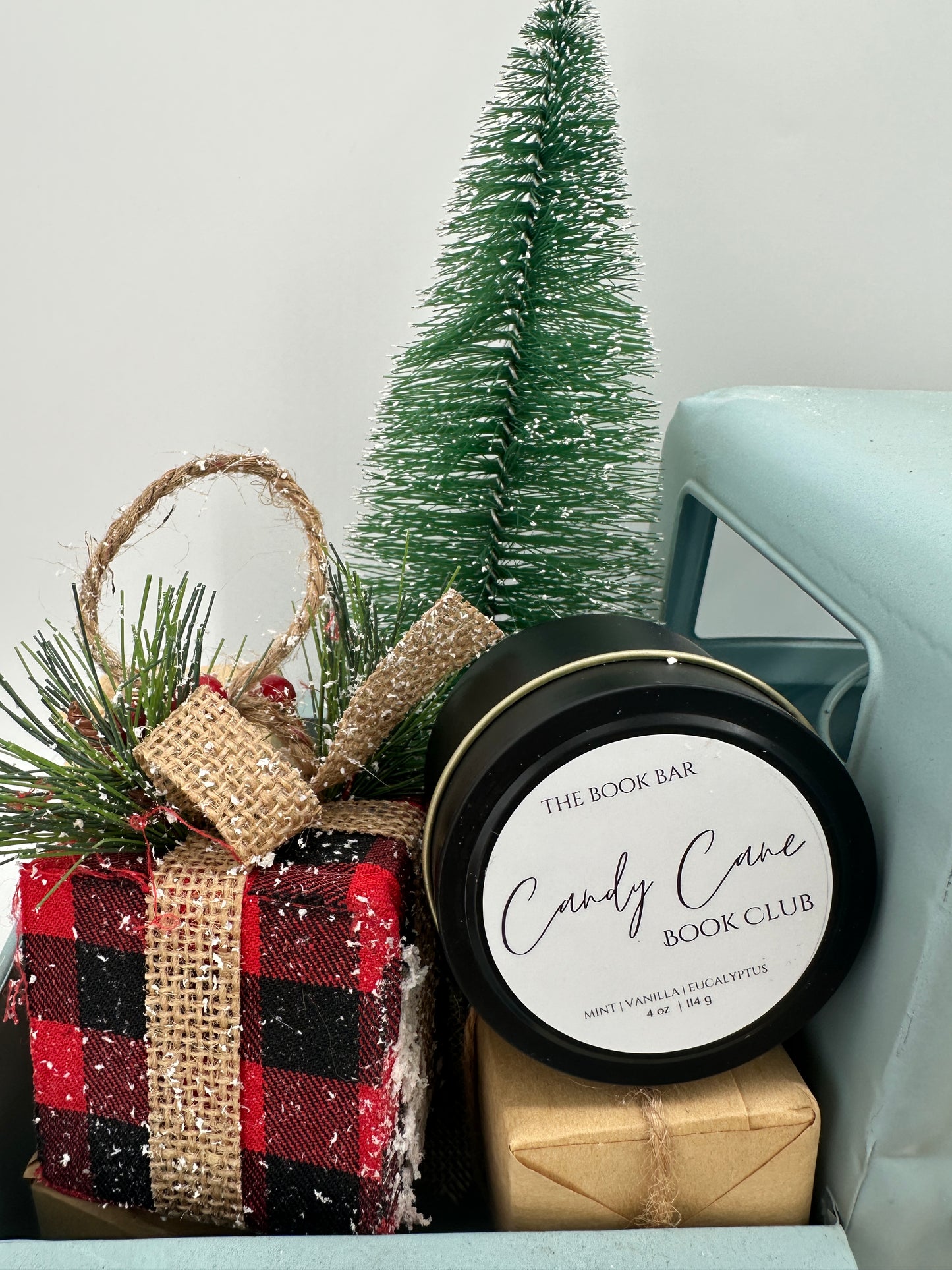 Santa's Sampler Bookish Candle Kit image 4