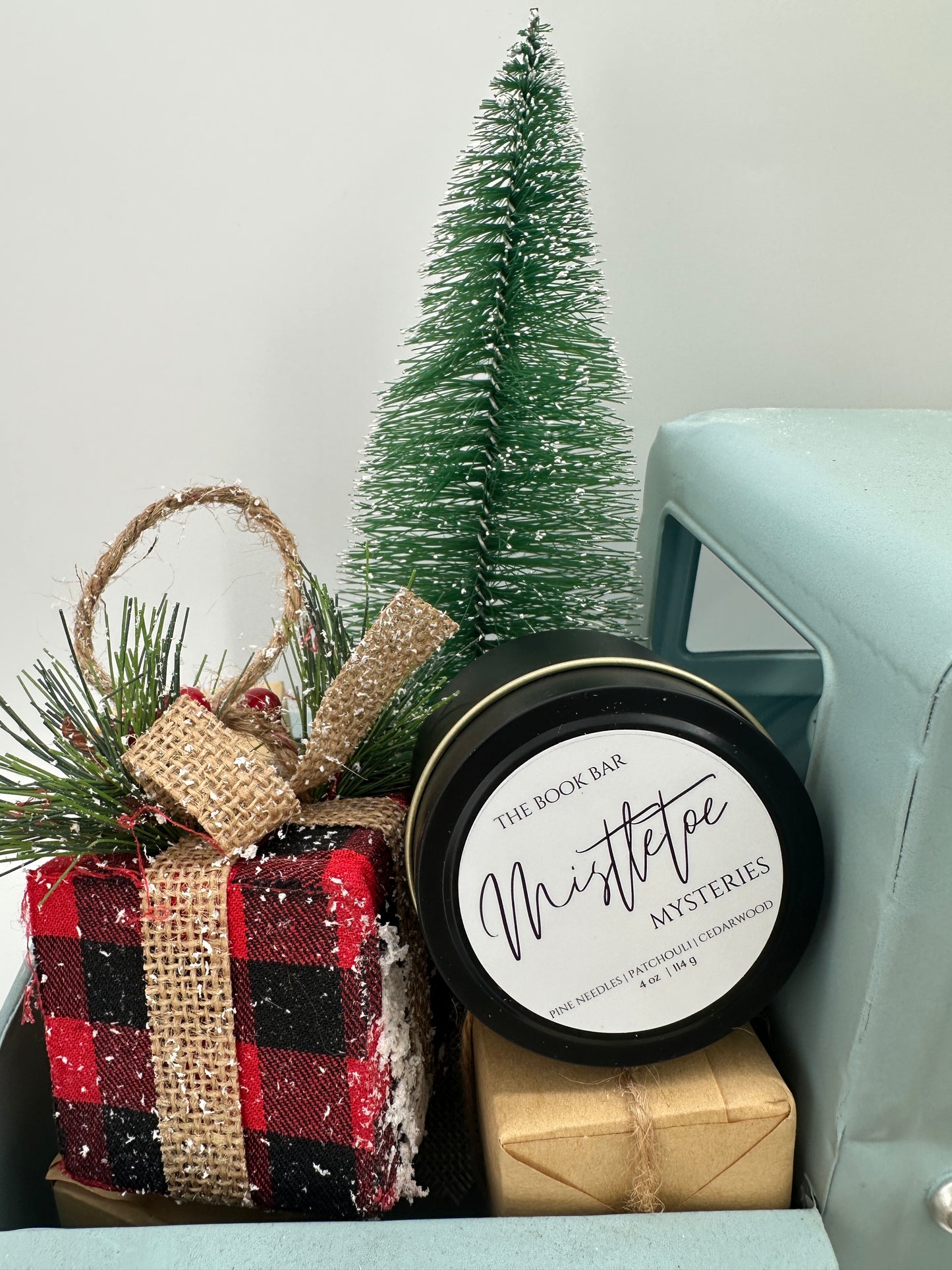 Santa's Sampler Bookish Candle Kit image 3